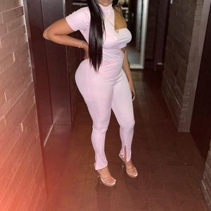 Size medium! Worn 1 time. No longer fit it! Excellent conditions